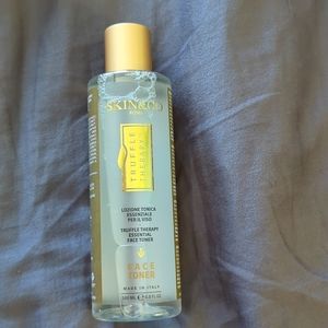 Skin & Co Roma truffle therapy face toner